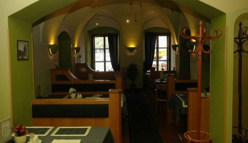 Hotel POD VĚŽÍ  Hradec Králové